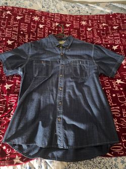 G.H. Bass & Co short sleeve button down shirt