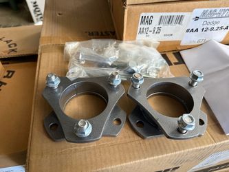 2.5” Leveling Kit 05-17 Tacoma, FJ, 4Runner
