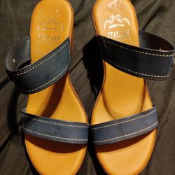 Italian Shoemakers Women's Blue Wedge, Size: 8