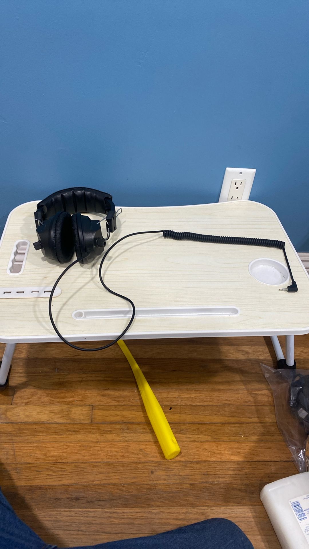 Wired Headphones