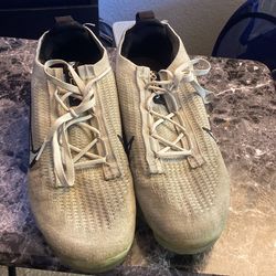 Vapor max size 10