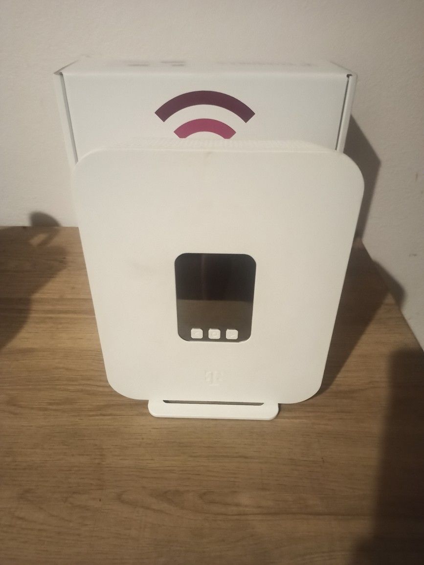 T-Mobile 5G Home Internet Gateway Router TMO-G4SE New Without Charger