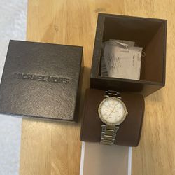 Michael Kors  Women's Watch- Gold  Tone 