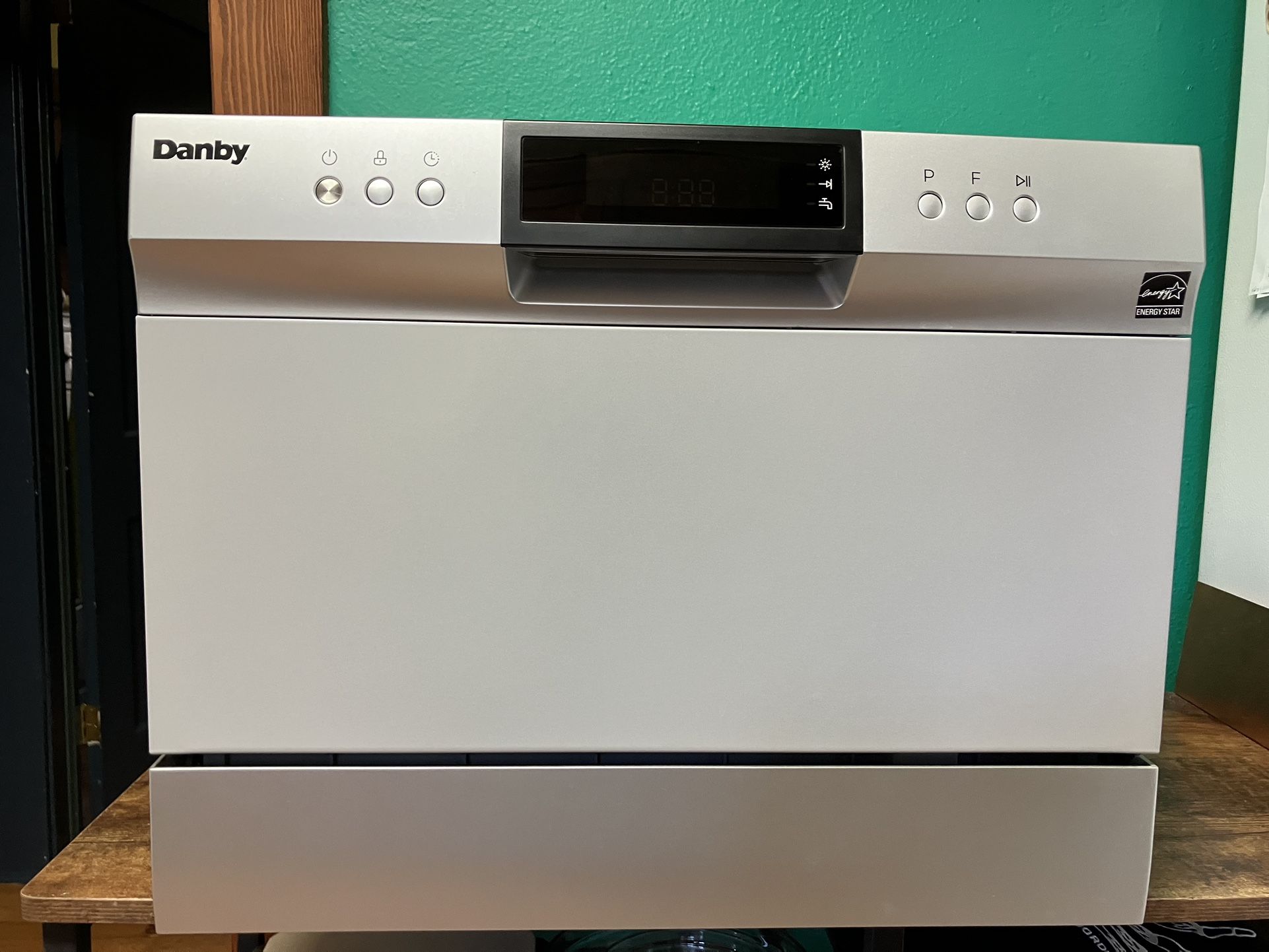 Danby Countertop Dishwasher 