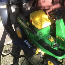 John Deer Sx75 Tractor With Bagger