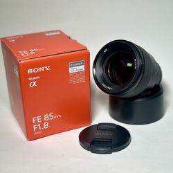 Sony FE 85mm f/1.8 Lens