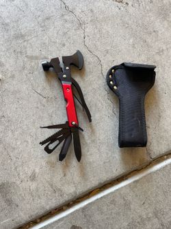 Multipurpose tool with axe