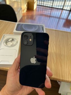 iPhone 12 unlocked for any carriers 64gb ( Liberado)