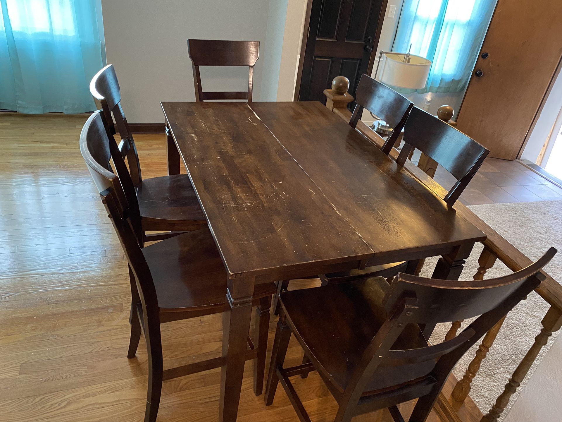 Kitchen Table and Chairs