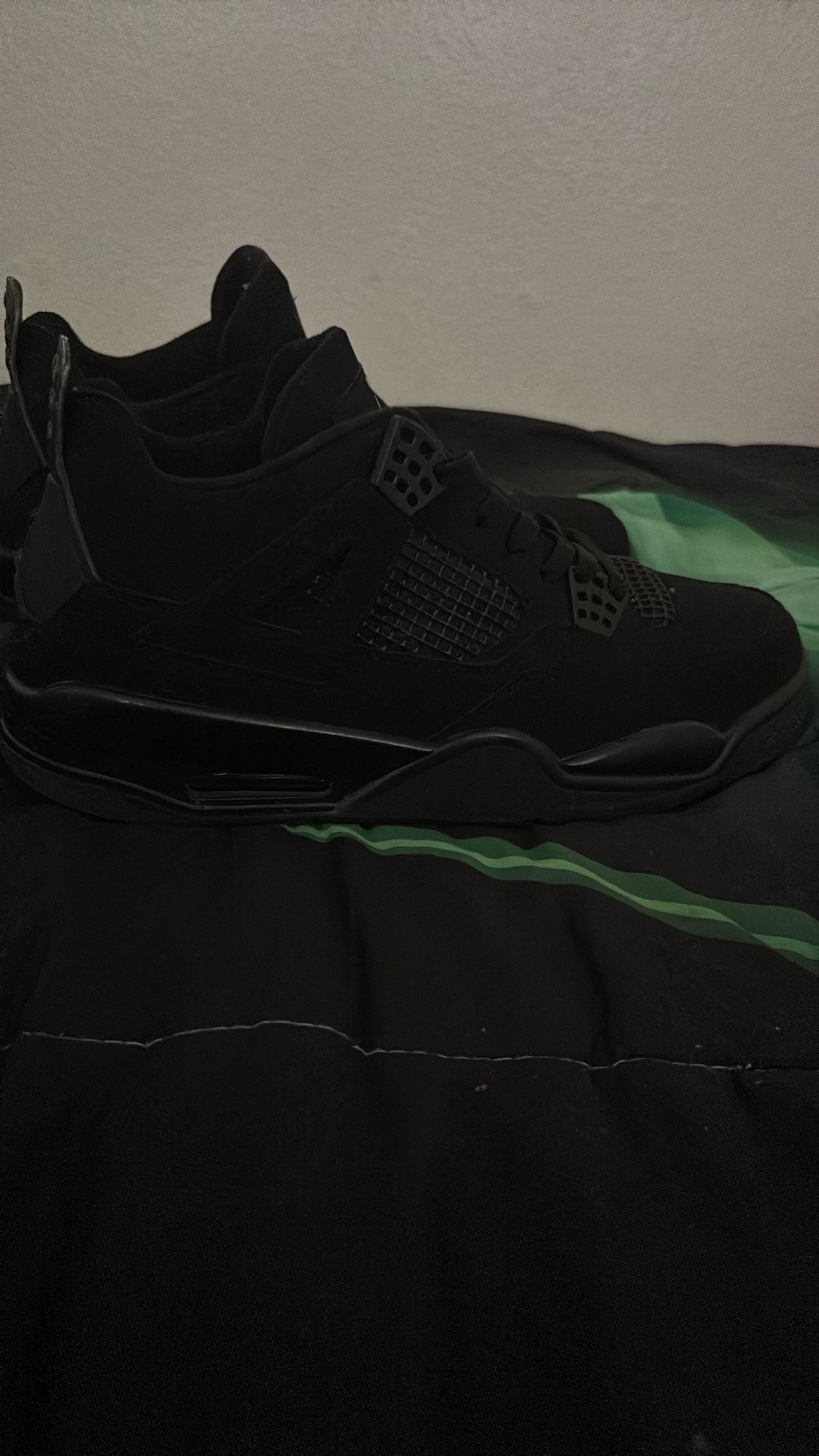 Jordan 4 Black Cats