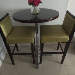 Bar Hight Table with 2-Piece Bar Stool Set