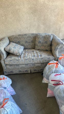 Two love couches FREE