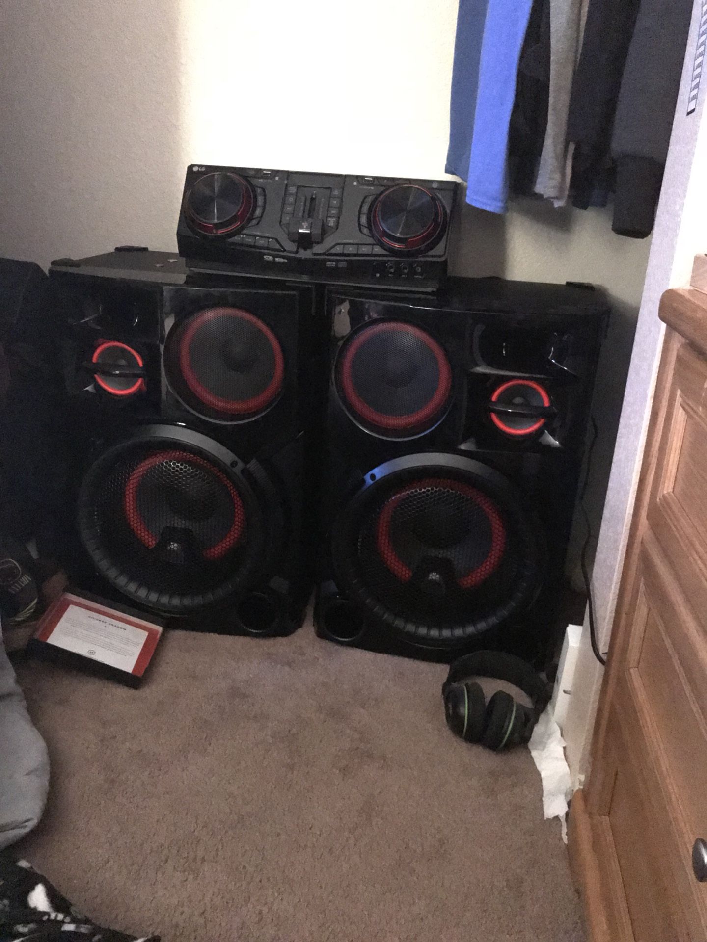LG CJ98 3500w RMS Hi-Fi Sound System $750 OBO