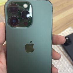 iPhone 14 Pro 128gb UNLOCKED