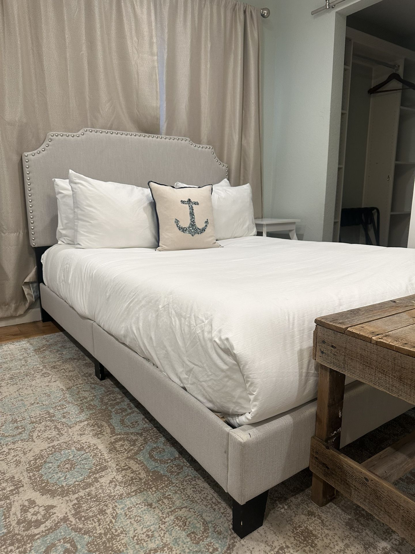 Full Bed Frame With Headboard