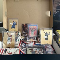 Vintage Hockey, Basketball, and Baseball Cards