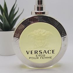 Versace 

Eros Pour Femme Eau de Toilette

3.4 fl