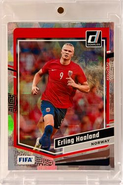 Erling Haaland l • 2023-24 Donruss • Cubic