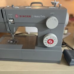 SINGER Heavy Duty 4411 High Speed Sewing Machine ($85) / MEGA sewing accessories bundle ($150)