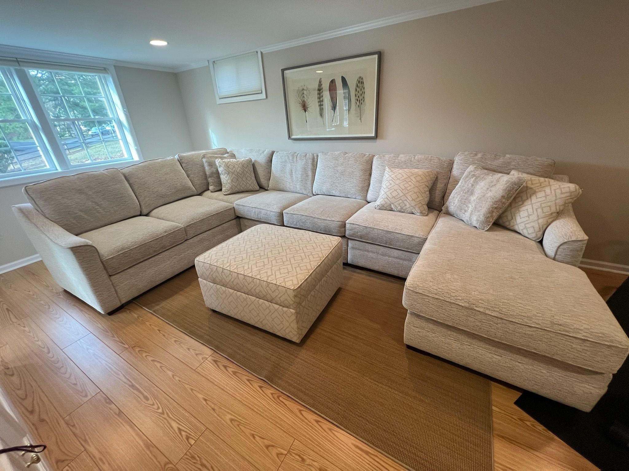 Beautiful Like New Craftmaster Sectional in Great Condition 4 pieces 8ft x 11ft Chaise goes 67 Smoke and pet free household