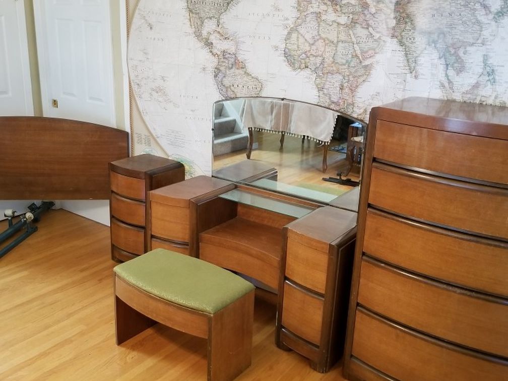 Mid Century Huntley Full Bedroom Set