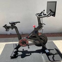 Peloton First Gen - Best Offers, Looking To Get Rid Asap!! 