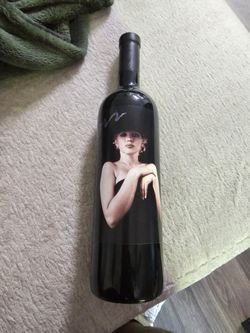 Marilyn Monroe Merlot Wine