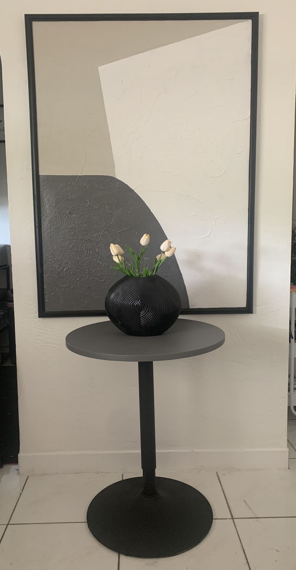 Round Bar Table 
