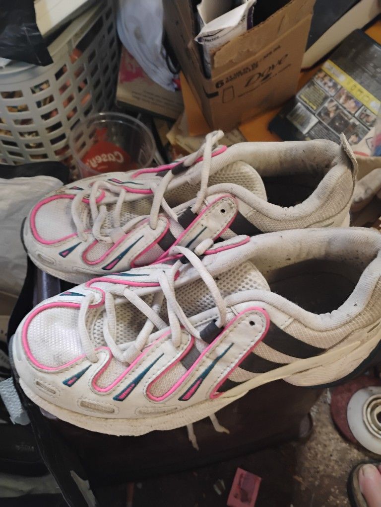 Women's Adidas Tennis Shoes Size 6 1/2