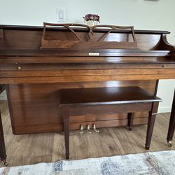 Free Kincade Upright Piano