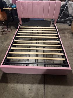 Full size Pink Upholstered Platform Bed Frame with Headboard