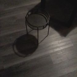 Small Vase/Flower Table 