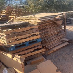 Pallets And Gaylord’s 