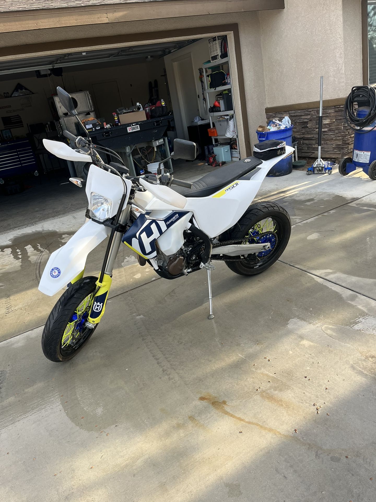 2018 Husqvarna Fe501 for Sale in Oak Glen, CA - OfferUp
