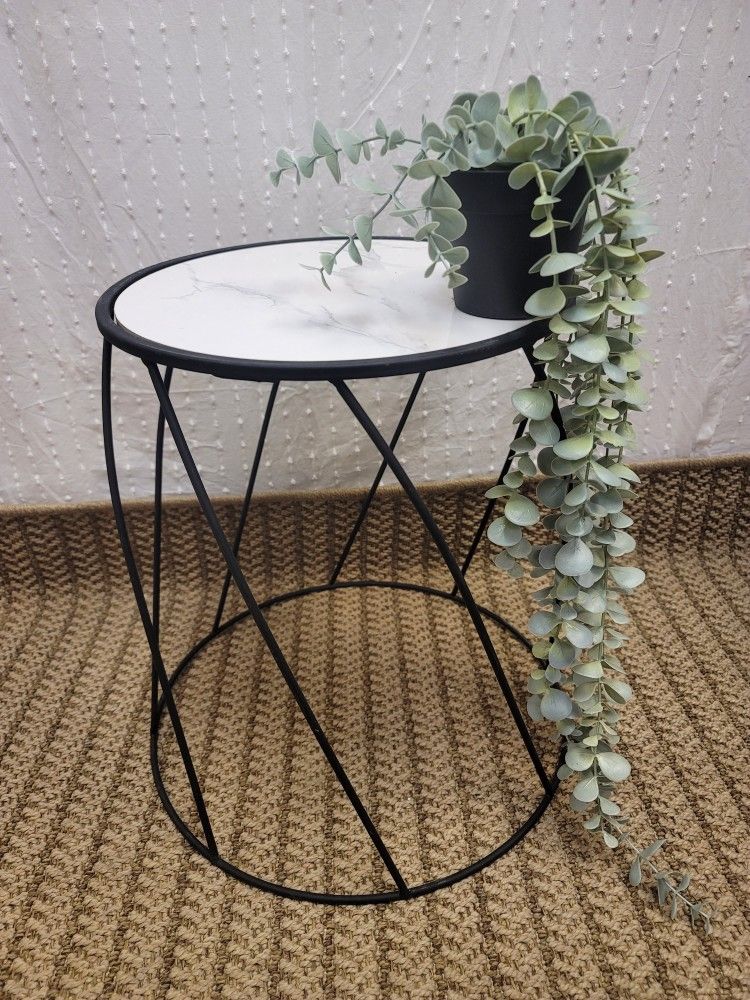 Marble Black Metal Sidetable For Sale 