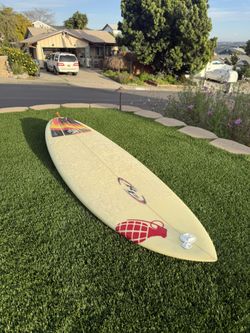Performance Shortboard Surfboard/ Bag – Thruster Setup – Great Condition
