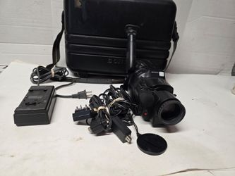 Sony handycam  video 8 cassette  tape camcorder  CCD-F50 UNTESTED AS IS