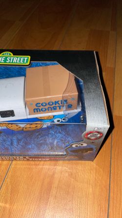 Jada toys Cookie Monster & 1963 Volkswagen Bus Pickup