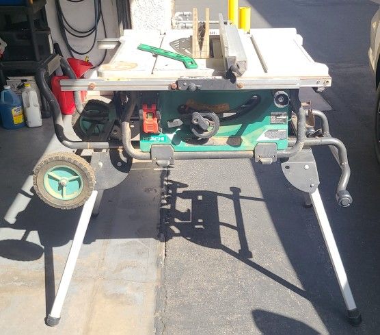 Hitachi 10 inch Table Saw