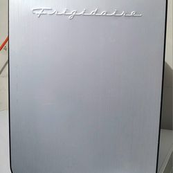 Frigidaire 15-Can Retro Mini Fridge Cooler,