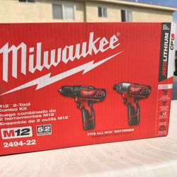 Milwaukee Drill Set