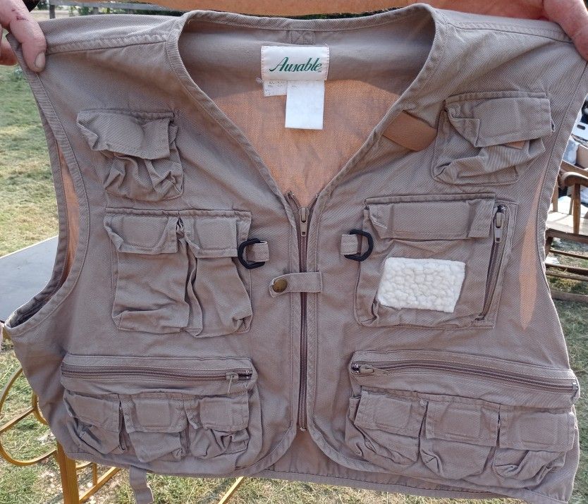 Ausable Tan Fishing Vest XL