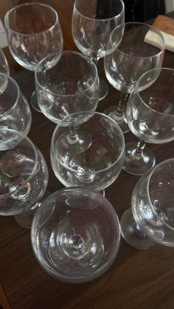 Wine Glasses Set of 11