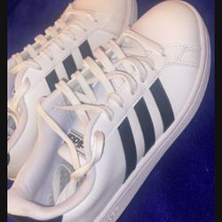 Adidas Womens Size 6