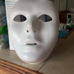 Basic White Plastic  Mask Halloween 