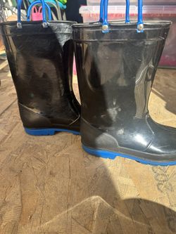 Black Boys Rain Boots Size 2