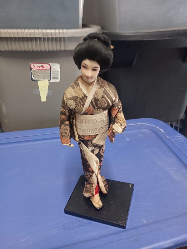 Antique Nishi Doll For Sale