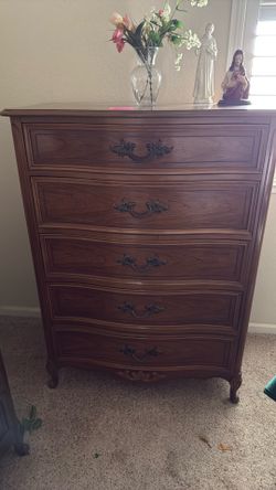 Wardrobe drawer