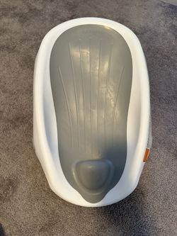 Summer Infant Baby Bathtub – Excellent Condition