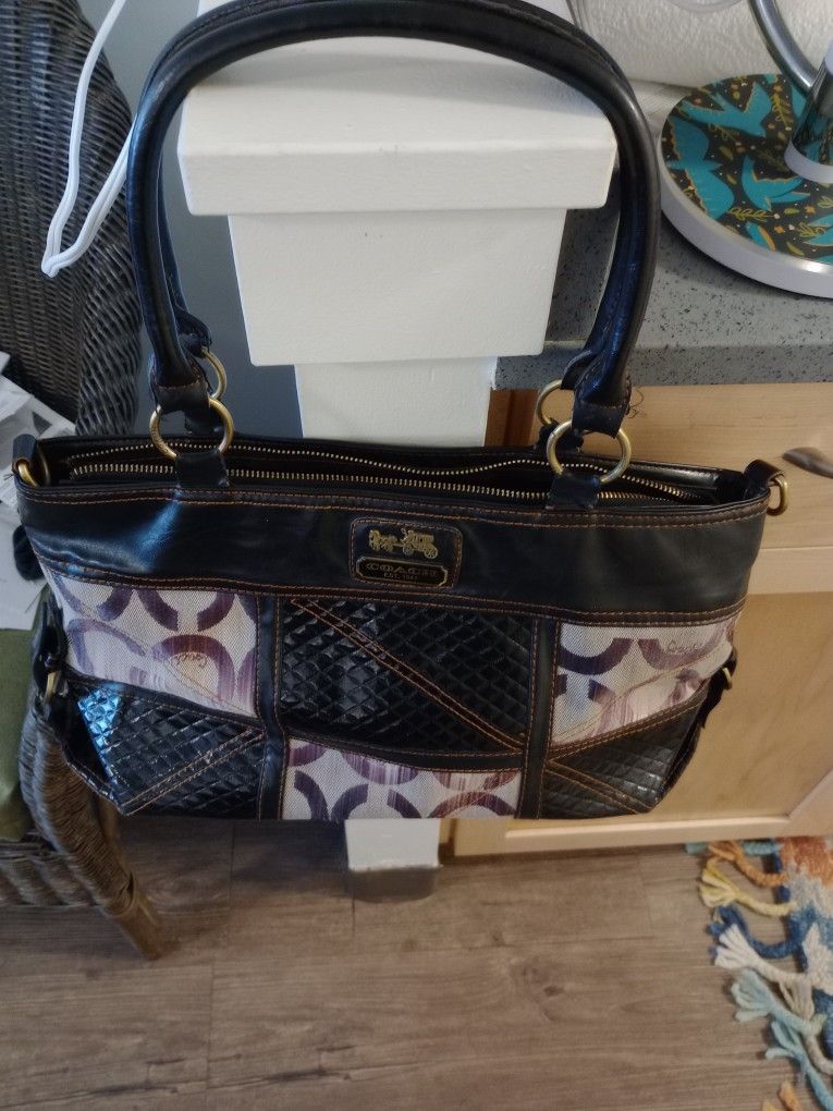 Beautiful Coach Tote